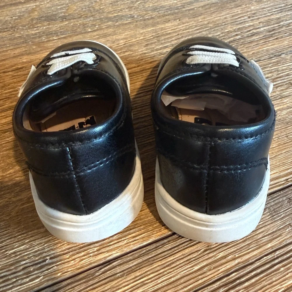 Tiny toes toddler leather black sneakers